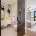 Luxury Seafront Noles With Heated Pool, Jacuzzi, Ev Near Zadar Βίλα