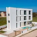 Βίλα Luxury Seafront Noles With Heated Pool, Jacuzzi, Ev Near Zadar Sukošan