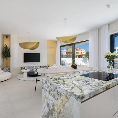 Luxury Seafront Noles With Heated Pool, Jacuzzi, Ev Near Zadar Vila