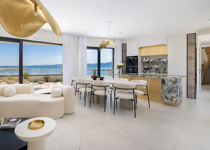 Villa Luxury Seafront Noles With Heated Pool, Jacuzzi, Ev Near Zadar *