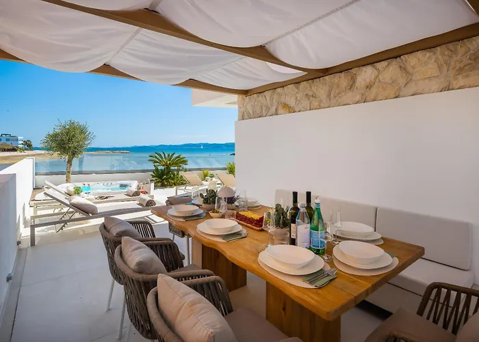 Luxury Seafront Noles With Heated Pool, Jacuzzi, Ev Near Zadar Sukošan