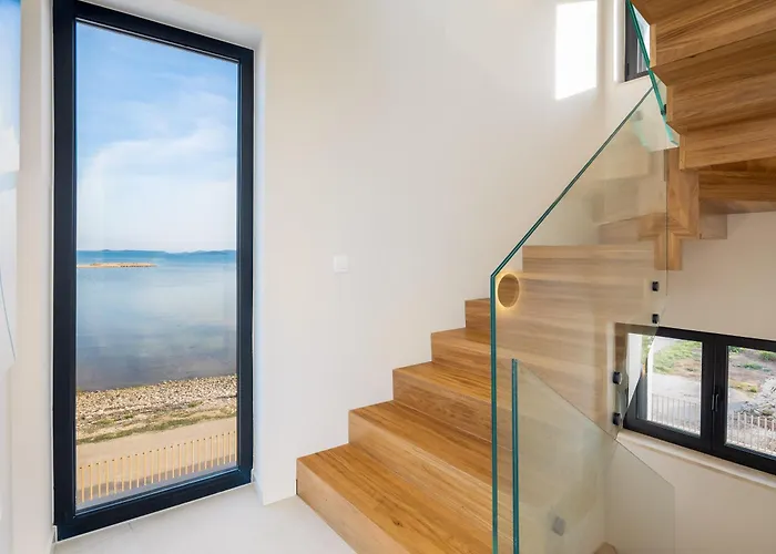 Luxury Seafront Noles With Heated Pool, Jacuzzi, Ev Near Zadar Sukošan