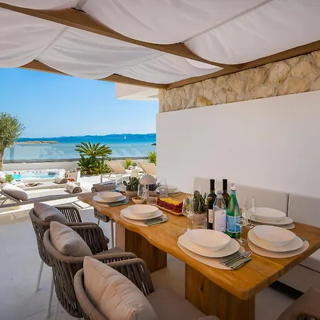 Luxury Seafront Noles With Heated Pool, Jacuzzi, Ev Near Zadar Sukosan