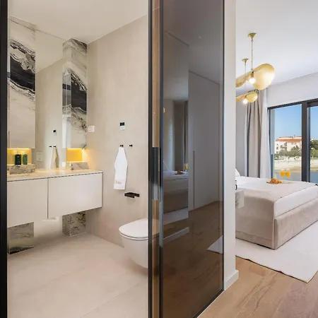 Luxury Seafront Noles With Heated Pool, Jacuzzi, Ev Near Zadar Villa