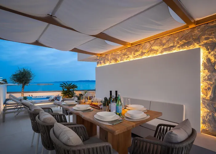 Luxury Seafront Noles With Heated Pool, Jacuzzi, Ev Near Zadar Villa *