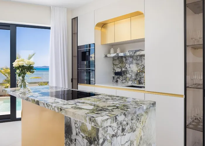Luxury Seafront Noles With Heated Pool, Jacuzzi, Ev Near Zadar Villa *
