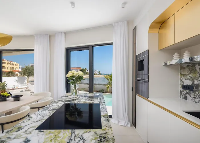 Luxury Seafront Noles With Heated Pool, Jacuzzi, Ev Near Zadar Villa *