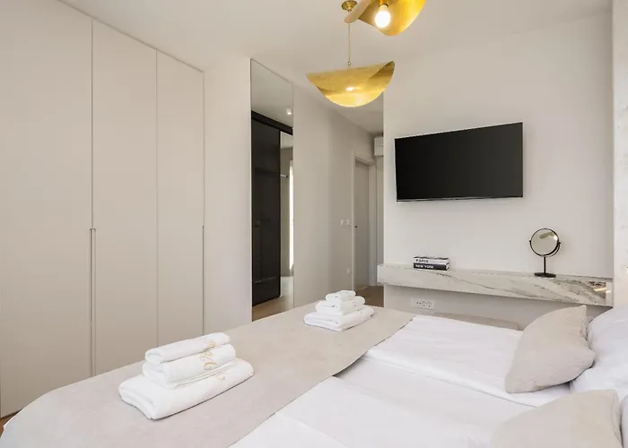 Luxury Seafront Noles With Heated Pool, Jacuzzi, Ev Near Zadar Villa *