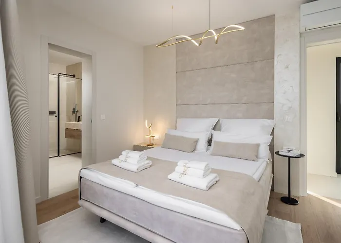 Luxury Seafront Noles With Heated Pool, Jacuzzi, Ev Near Zadar Villa Sukošan