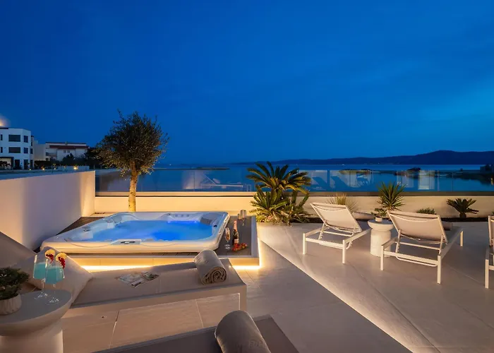 Luxury Seafront Noles With Heated Pool, Jacuzzi, Ev Near Zadar * Sukošan