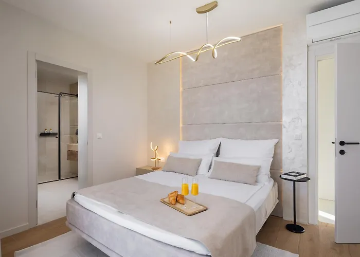 Luxury Seafront Noles With Heated Pool, Jacuzzi, Ev Near Zadar Villa